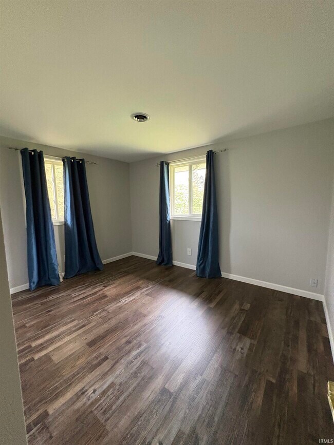 Building Photo - 9543 Flutter Rd