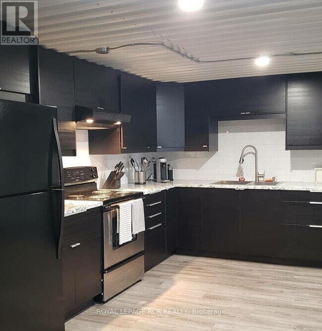 Photo du bâtiment - 341 Queensville Sideroad