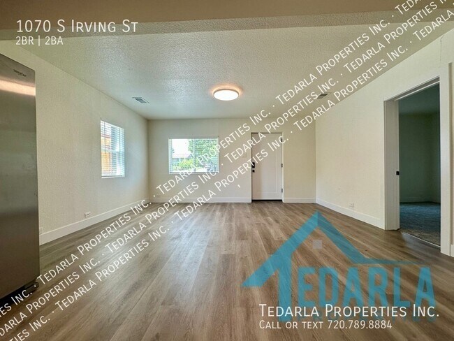 Building Photo - 1070 S Irving St