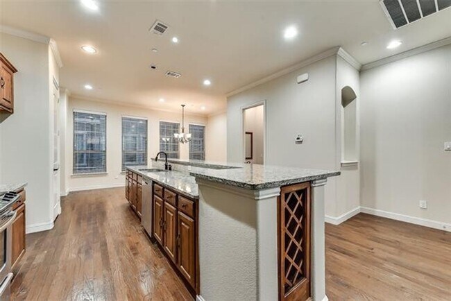 Foto del edificio - 3BR Townhome in Irving