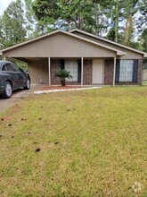 Building Photo - 9368 Wardlow Dr