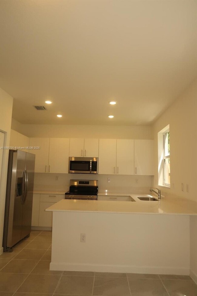 Foto del edificio - 1529 SE 27th Rd