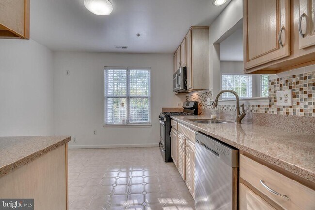 Building Photo - 4206 Dressage Ct