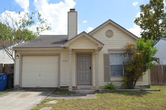 Building Photo - 7546 Rimhurst