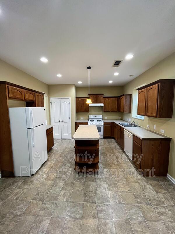 Foto del edificio - 1123 Simonton Hill Ct SE