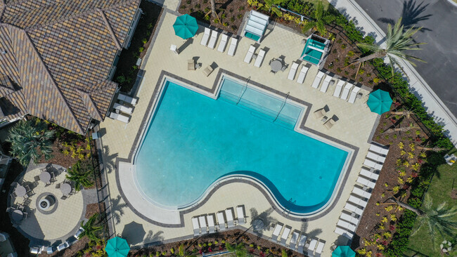 Pool Overhead - Magnolia Estates