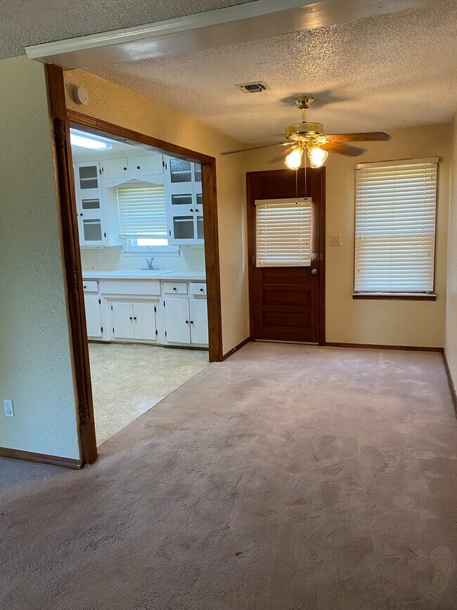 Foto del edificio - 4516 SE 19th St