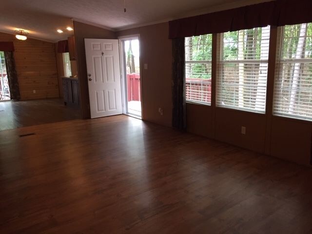Foto del edificio - 2 Bedroom on a wooded Lot Ready for move in