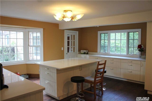 Building Photo - 329 Calf Farm Rd