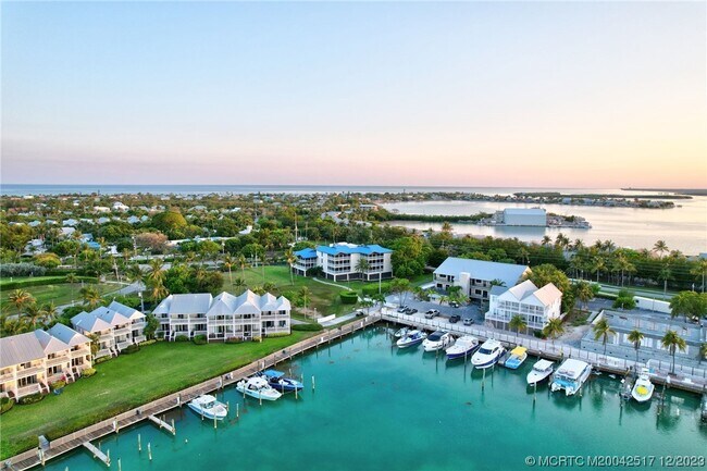 Foto del edificio - 8302 Marina Villa Dr