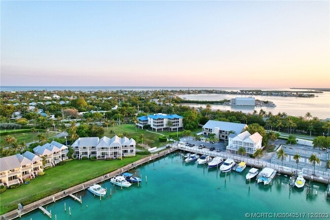 Building Photo - 8302 Marina Villa Dr