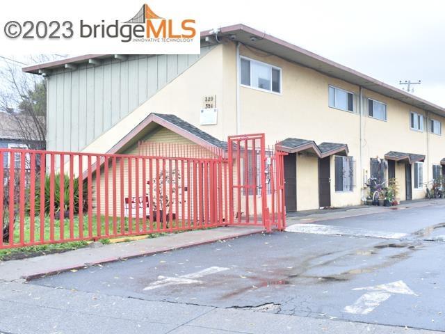 Primary Photo - 324 105th Ave