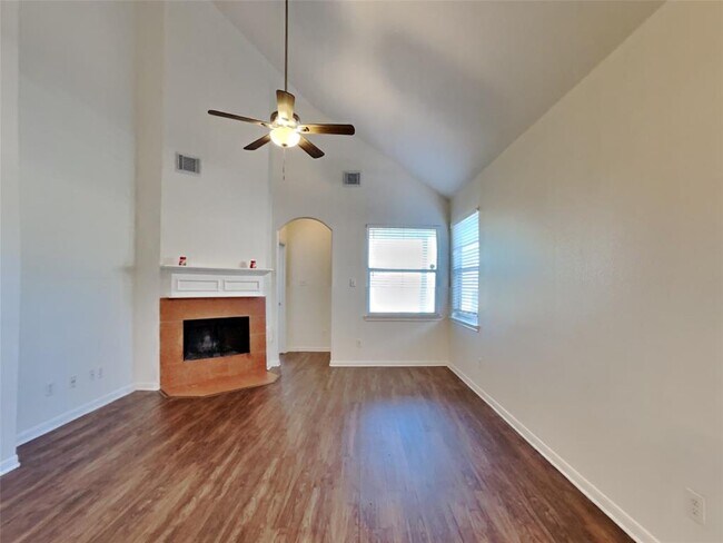 Building Photo - 9245 Clearwood Landing Blvd