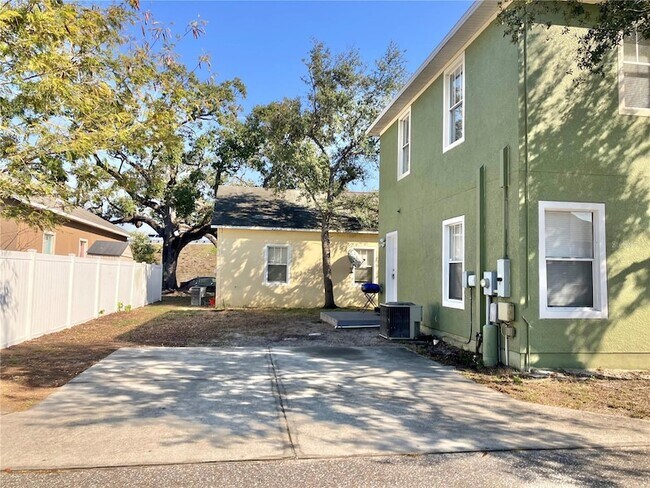 Foto del edificio - 318 E Patterson St