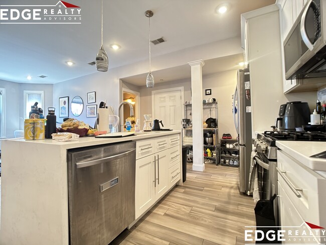 Foto del edificio - 143 Sutherland Rd