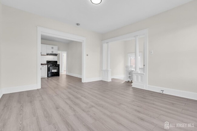 Foto del edificio - 375 Delavan St