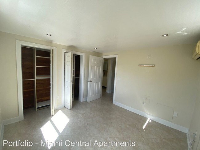 Foto del edificio - 410 NW 7th St