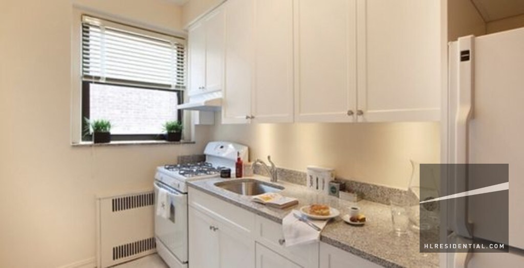 Foto principal - 845 43rd St