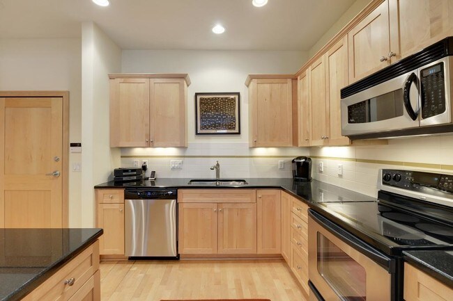 Foto del edificio - 208 Portland Ave