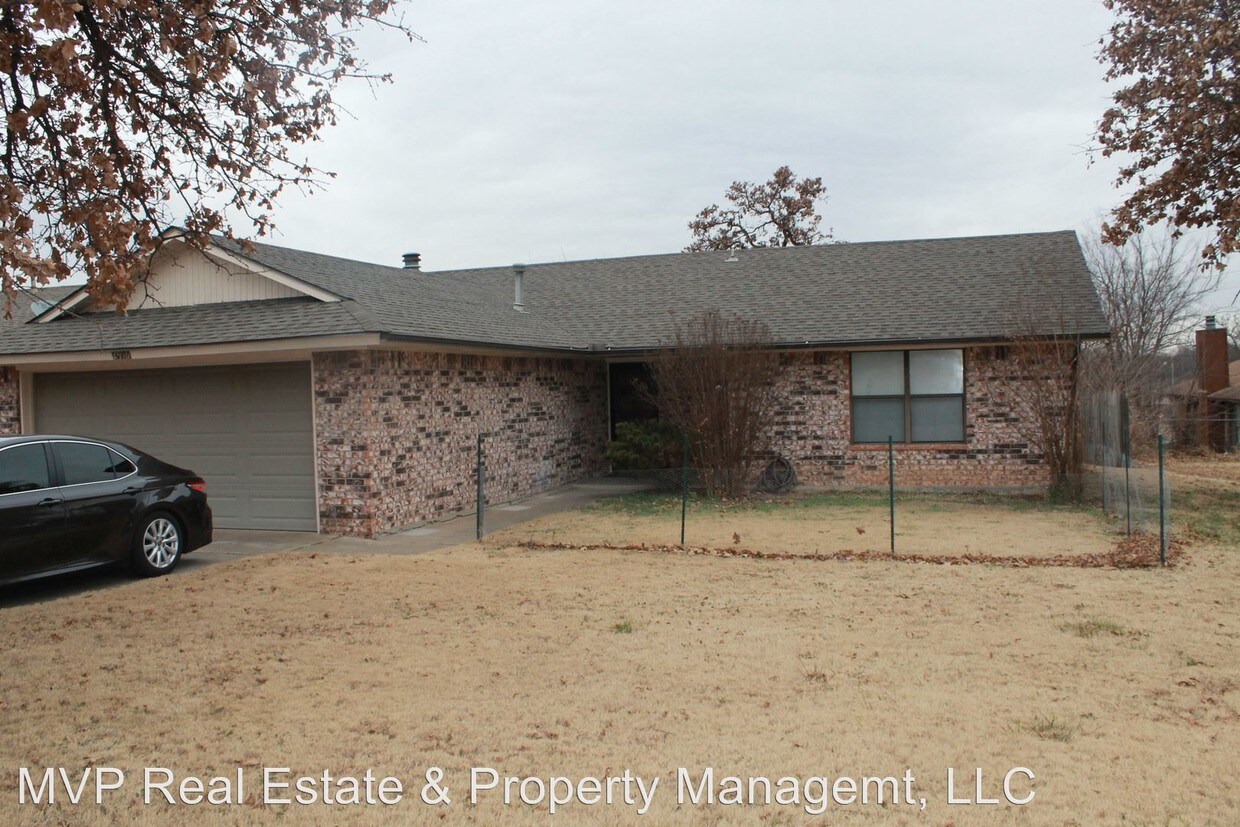 Foto principal - 3 br, 2 bath House - 2916 Amy Way