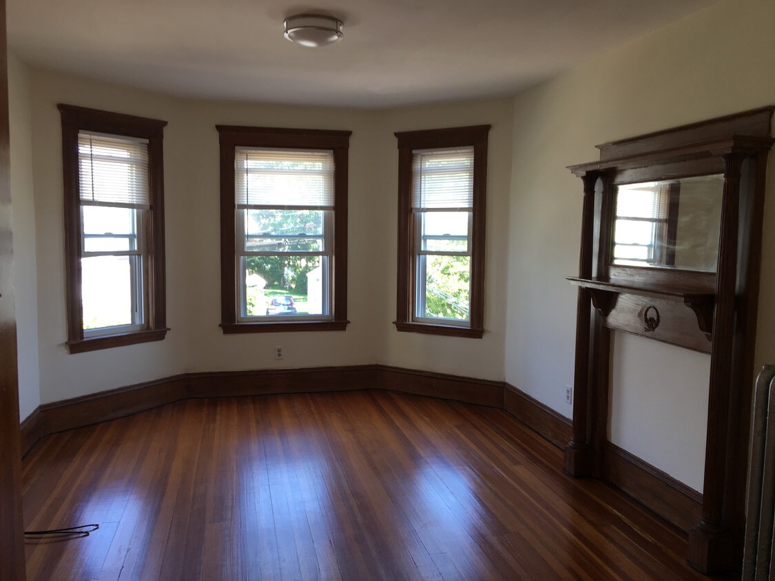Foto principal - 41 Waverly St