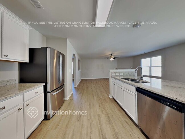 Building Photo - 4 Duck Pond Ct