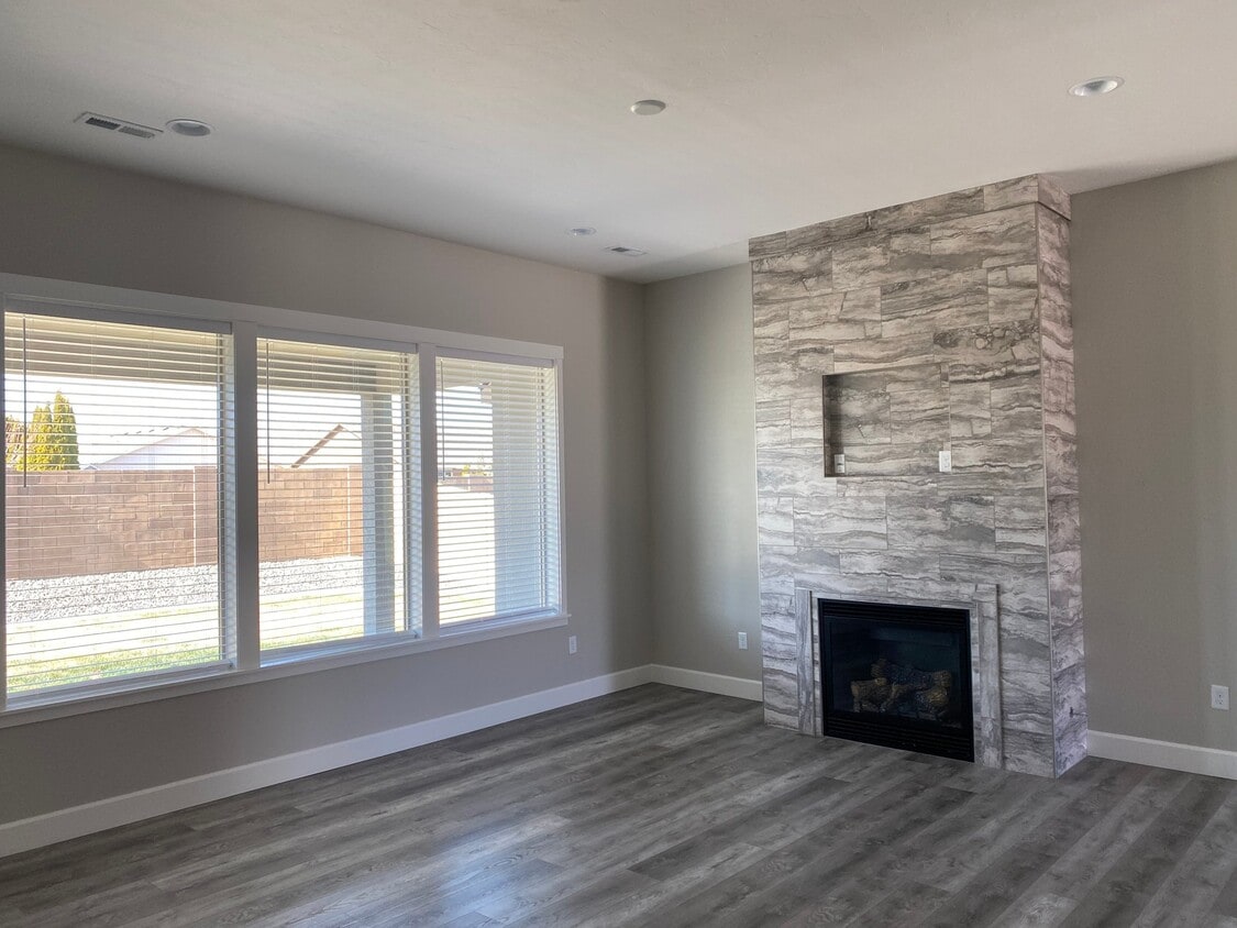 Building Photo - 4410 Kitimat Ln