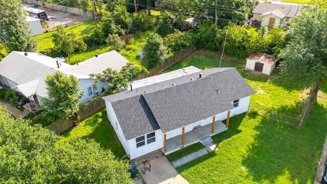 Foto del edificio - 4 Bedroom Rent to Own Home Available!