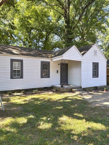 Building Photo - 4201 Truman Ave