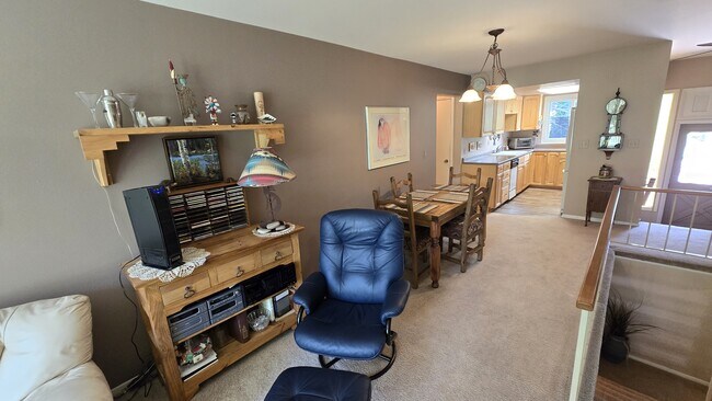 Dining Area - 1807 Indian Meadows Ln