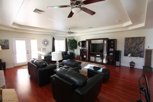 Foto del edificio - 7916 Canley Ave