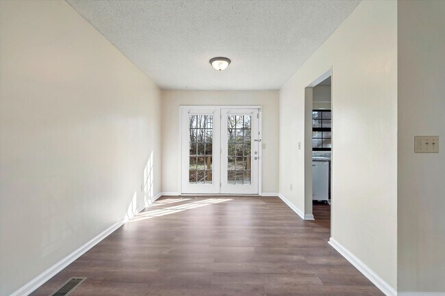 Foto del edificio - Spacious 4 Bed / 2 Bath Home