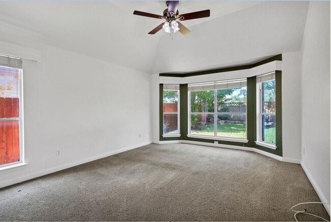 Building Photo - 2811 Checker Dr