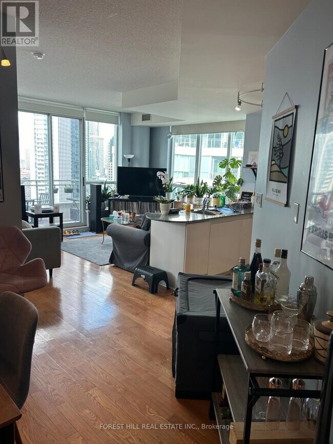 Building Photo - 230 Queens Quay W