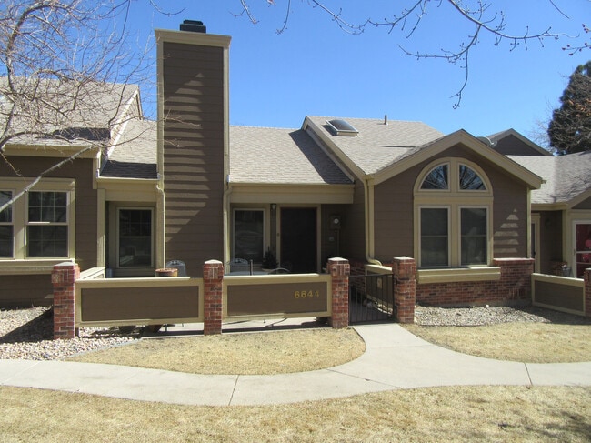 Building Photo - 6644 Foxdale Cir