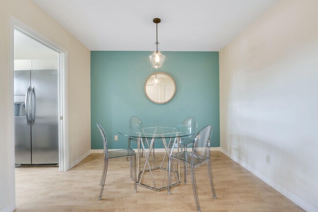 Foto del edificio - 6101 SE Landing Way