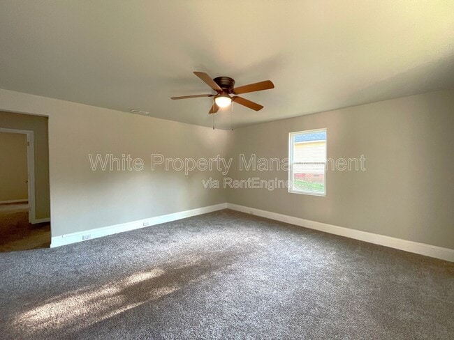 Foto del edificio - 706 Hillside St