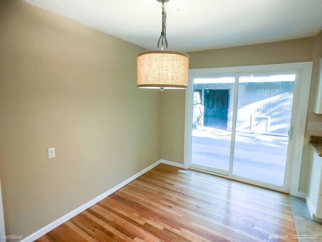 Foto del edificio - 8004 Talbot Rd