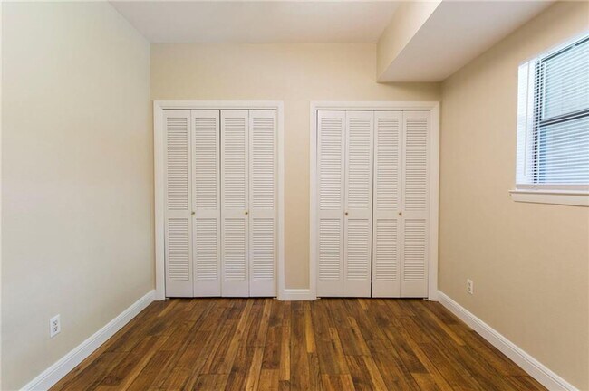 Foto del edificio - Great Two bedroom One Bath