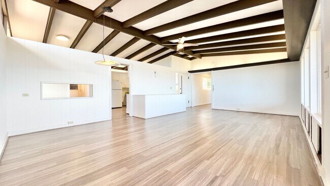 Foto del edificio - 4202A Sierra Dr