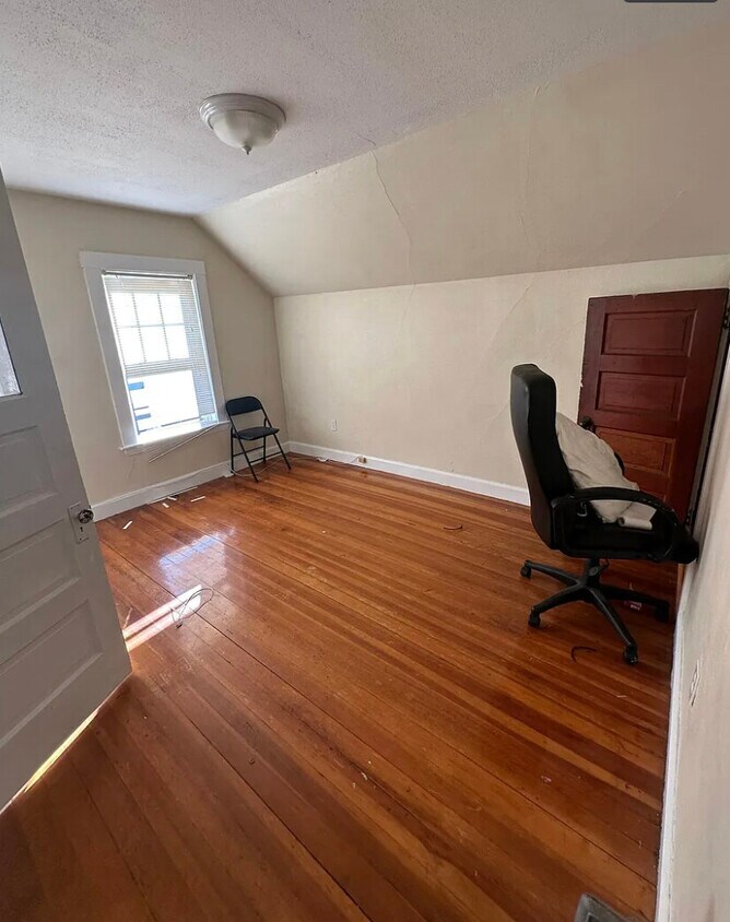 24 Boulevard Ter Unit 3, Boston, MA 02134 Condo for Rent in Boston