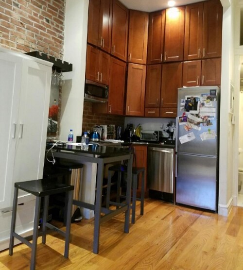 Foto del edificio - 254 W 14th St