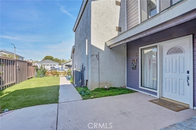 Foto del edificio - 1409 Lakeside Ln