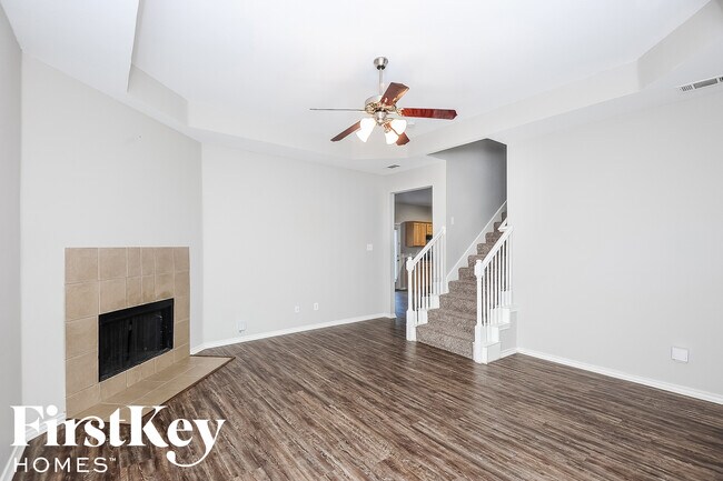 Foto del edificio - 4228 Canyon Trail