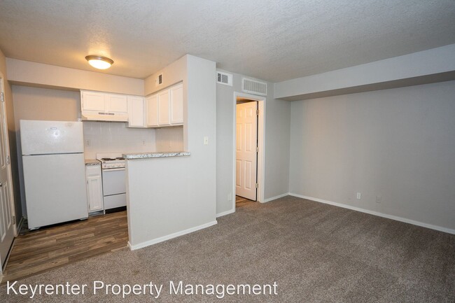 Building Photo - 1 br, 1 bath House - 6663 S Victor Ave Uni...