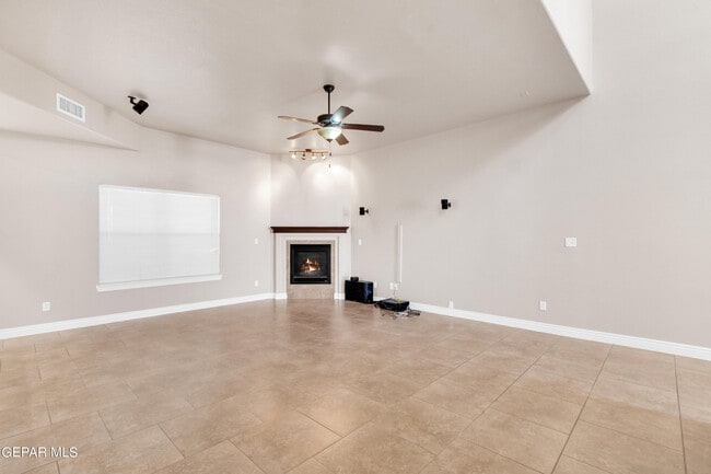 Building Photo - 3653 Almond Beach Dr