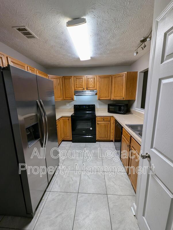 Building Photo - 748 Kilkenny Cir