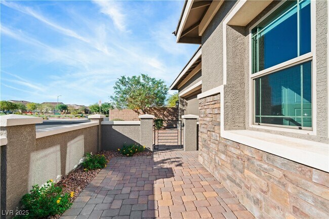Building Photo - 359 Con Brio Ln