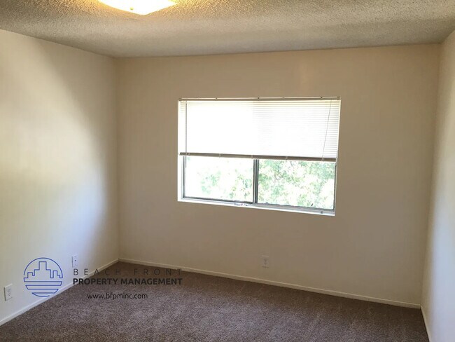 Foto del edificio - 627 W. Oliver St.