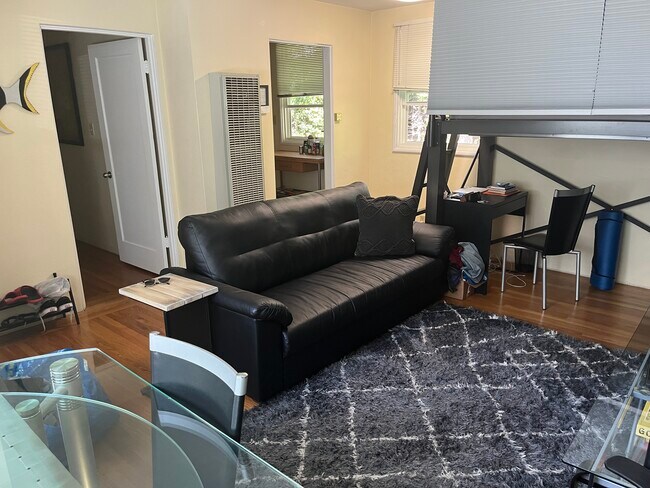 Foto del edificio - 715 Live Oak Ave